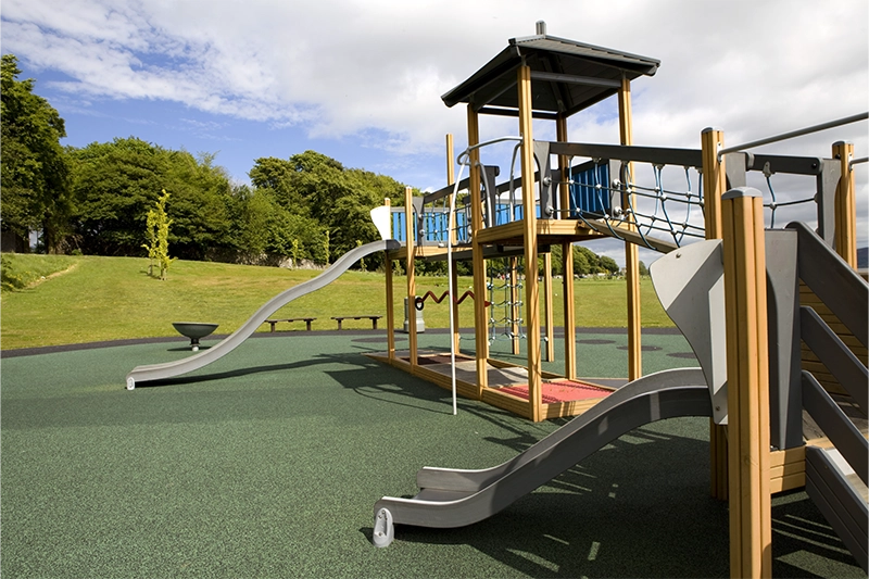 Ridcon-Galabau-Fallschutz-Gummiboden-Beispiel-Spielplatz